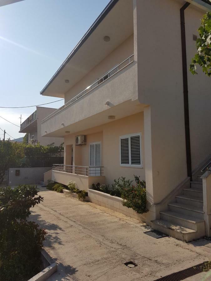 Apartment Damir Trogir Exterior photo